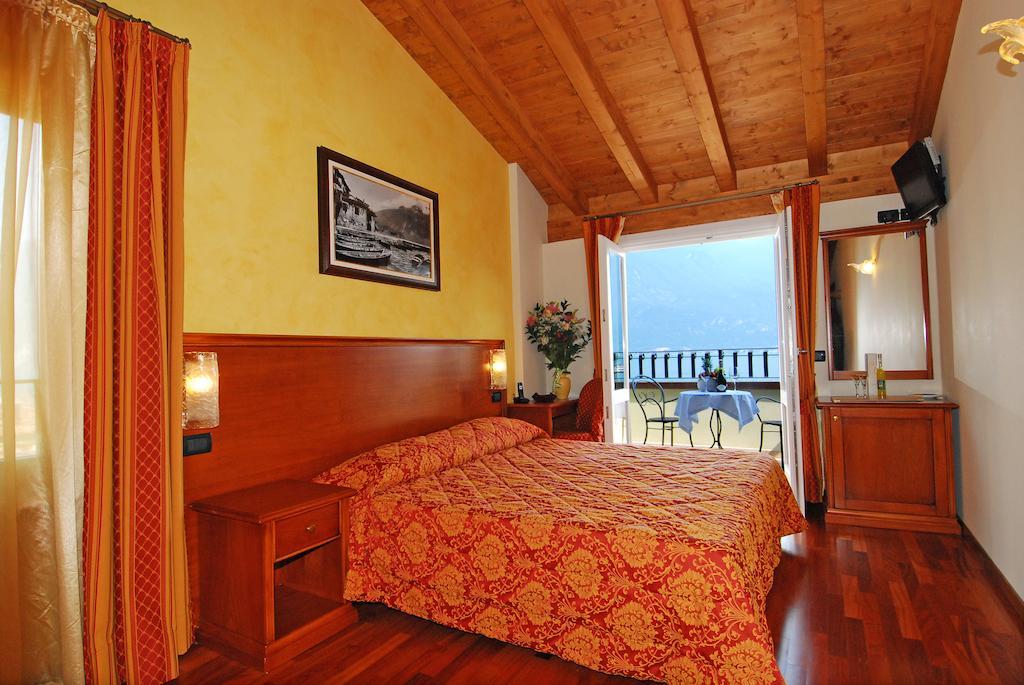 Albergo Ristorante Montebaldo Limone sul Garda Room photo