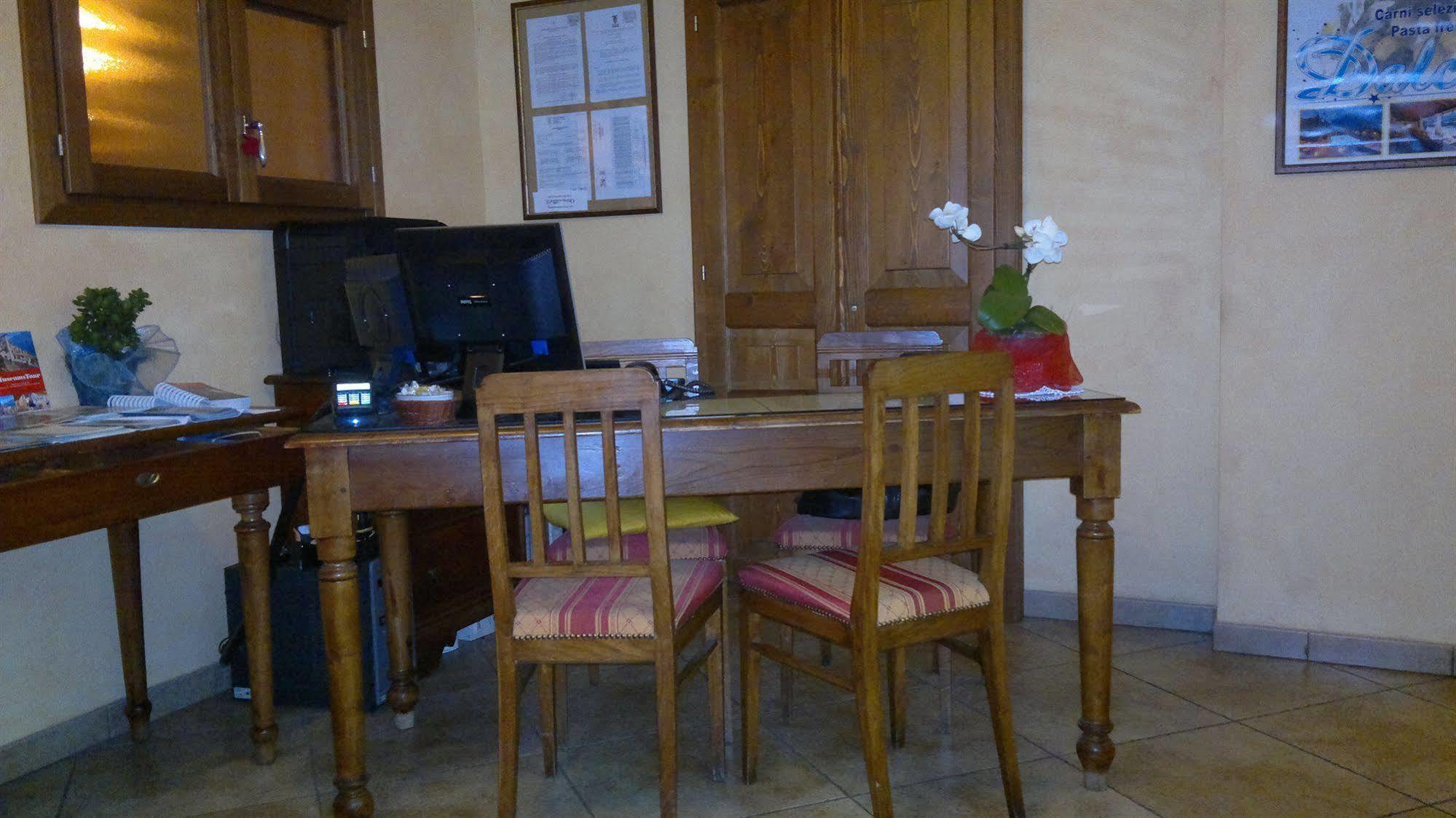 Albergo Ristorante Montebaldo Limone sul Garda Exterior photo